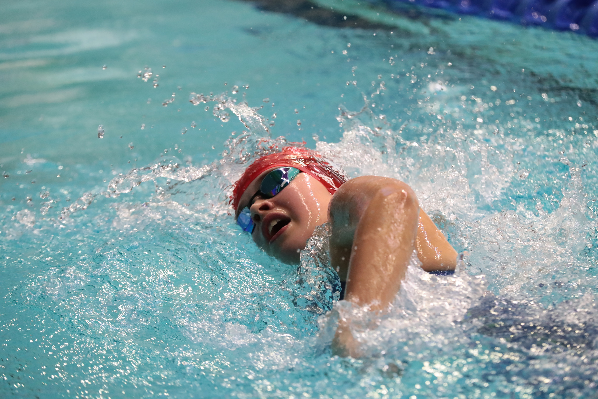 Suki Sowden swimming freestyle